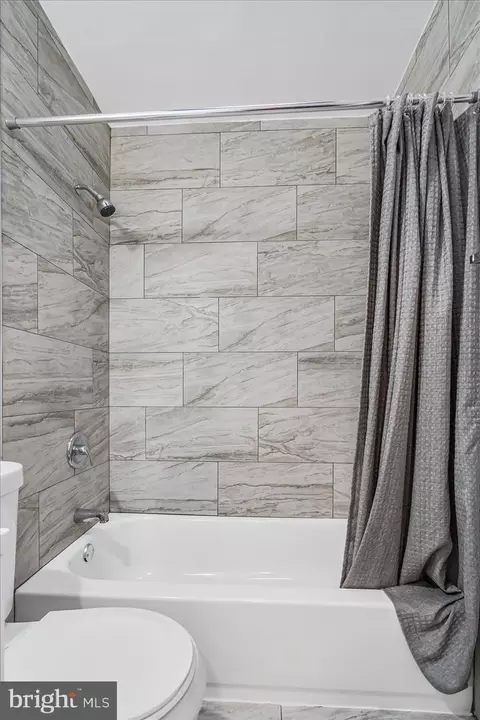 Bath - 2715 E Preston St, Baltimore, MD 21213 photo 4 of 6