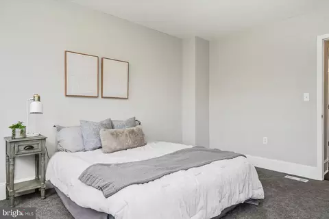 Bedroom - 2715 E Preston St, Baltimore, MD 21213 photo 8 of 9
