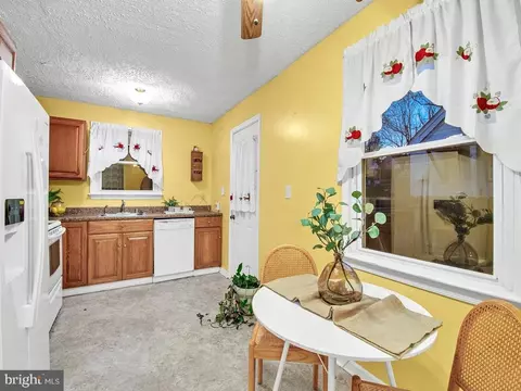 4907 Willshire Ave, Baltimore, MD 21206 photo 6
