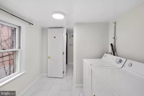 321 S Castle St, Baltimore, MD 21231 photo 27