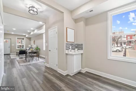 Entry Way - 626 W 33rd St, Baltimore, MD 21211 photo 1 of 3