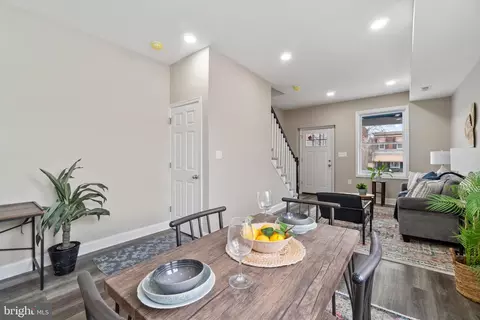 Dining - 626 W 33rd St, Baltimore, MD 21211 photo 2 of 3