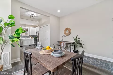 Dining - 626 W 33rd St, Baltimore, MD 21211 photo 1 of 3