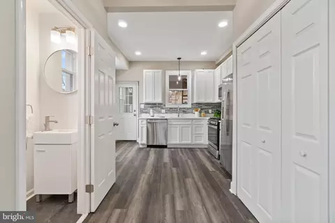 Kitchen - 626 W 33rd St, Baltimore, MD 21211 photo 1 of 3