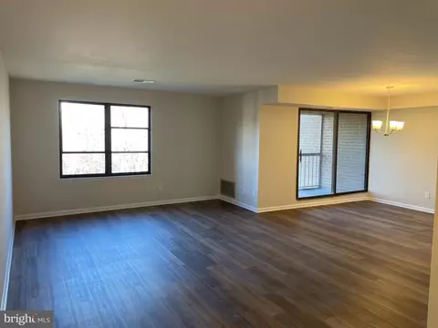 6317 Park Heights Ave #515, Baltimore, MD 21215