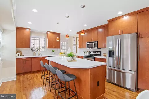 801 Grundy St, Baltimore, MD 21224