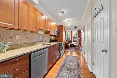 17 N Glover St N, Baltimore, MD 21224 photo 8