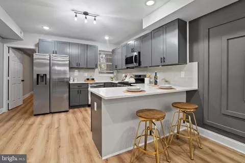 1702 E Oliver St, Baltimore, MD 21213 photo 8