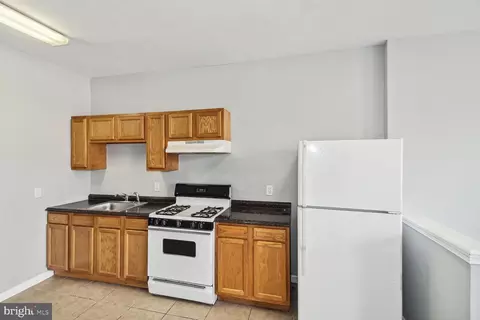 1422 Madison Ave, Baltimore, MD 21217 photo 9