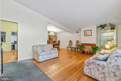 5819 Stuart Ave, Baltimore, MD 21215 photo 3