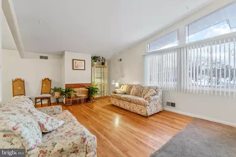 5819 Stuart Ave, Baltimore, MD 21215 photo 4