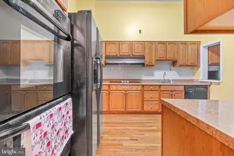 5819 Stuart Ave, Baltimore, MD 21215 photo 10