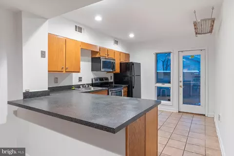 36 E Wheeling St, Baltimore, MD 21230 photo 7
