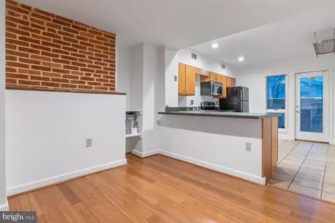 36 E Wheeling St, Baltimore, MD 21230 photo 6