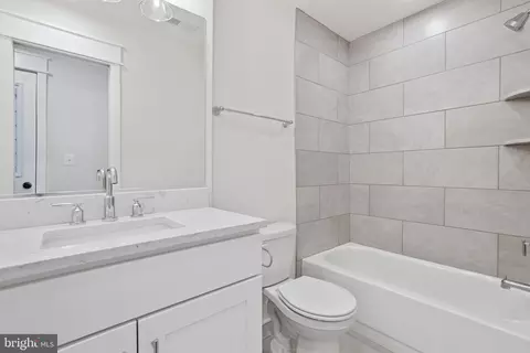 623 S Curley St, Baltimore, MD 21224 photo 17