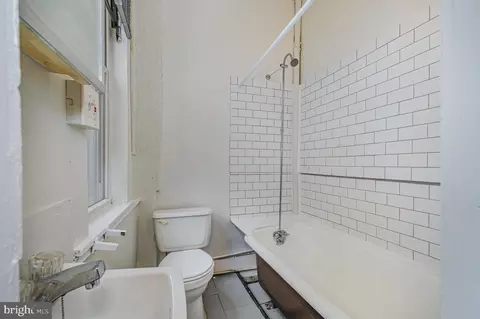 1916 Mcculloh St, Baltimore, MD 21217 photo 19