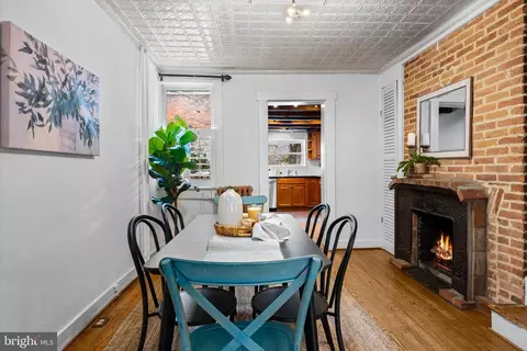 12 Henrietta St E, Baltimore, MD 21230 photo 6