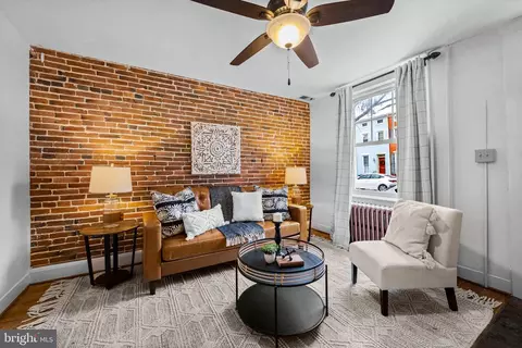 12 Henrietta St E, Baltimore, MD 21230 photo 4