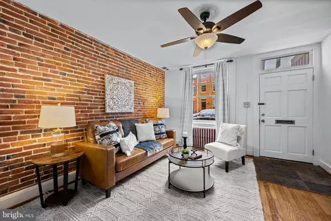 12 Henrietta St E, Baltimore, MD 21230 photo 3