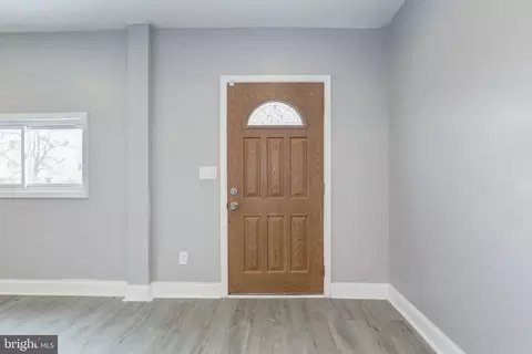 Entry Way - 504 E 42nd St, Baltimore, MD 21218 photo 1 of 5