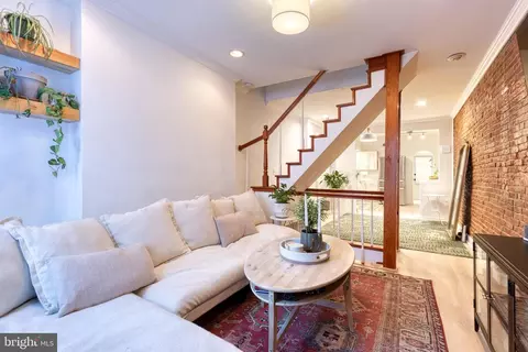 104 W Barney St, Baltimore, MD 21230