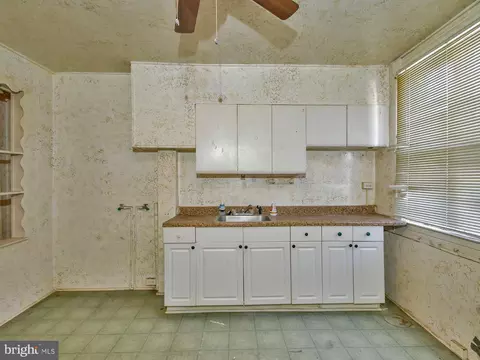 Kitchen - 308 Calhoun St S, Baltimore, MD 21223 photo 2 of 3