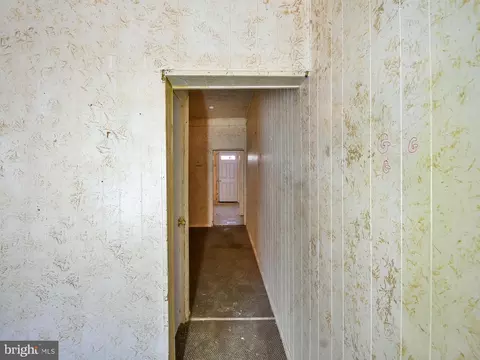 Entry Way - 308 Calhoun St S, Baltimore, MD 21223 photo 1 of 5