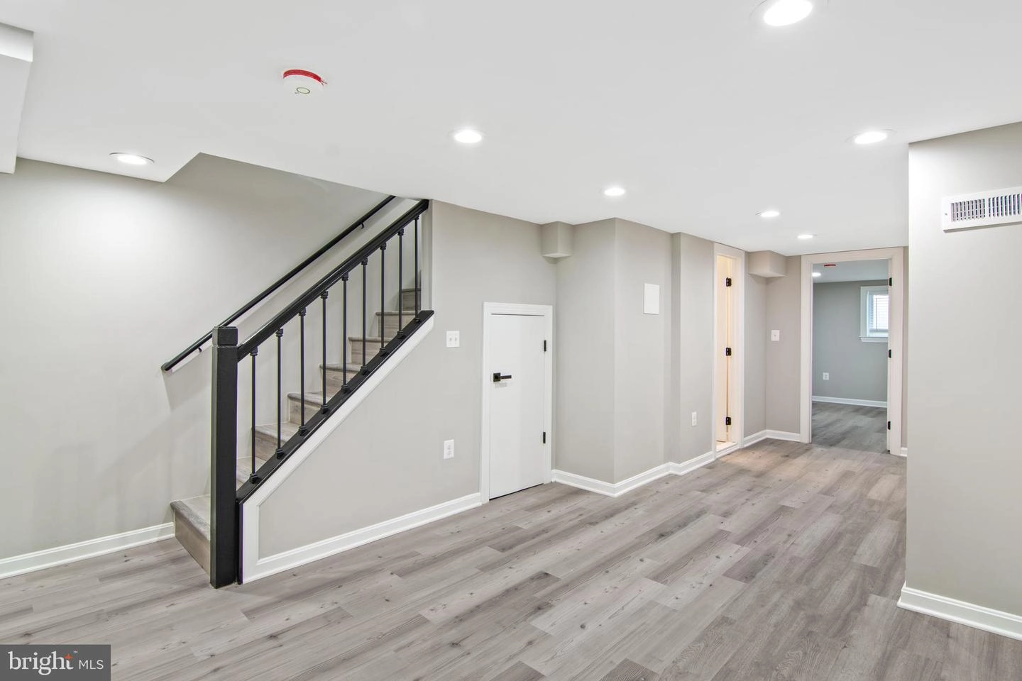 2556 Robb St, Baltimore, MD 21218 photo 17