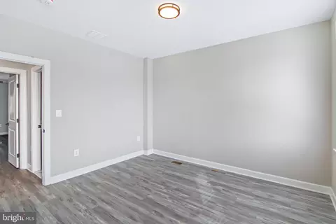 2556 Robb St, Baltimore, MD 21218 photo 11