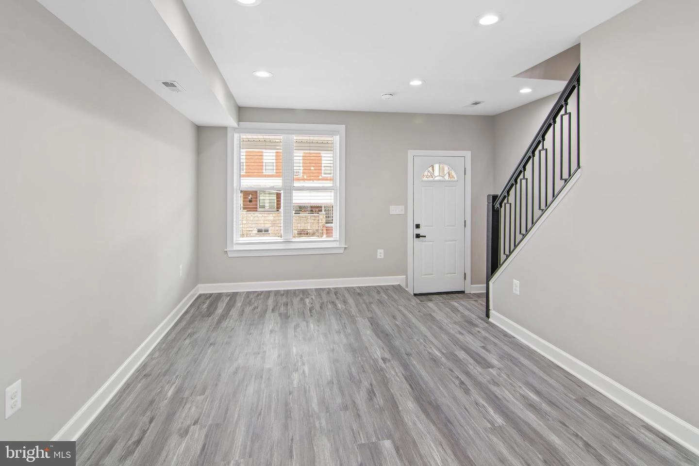 2556 Robb St, Baltimore, MD 21218 photo 9