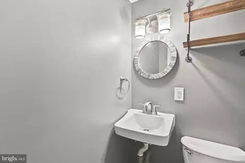 3022 Dillon St, Baltimore, MD 21224 photo 10