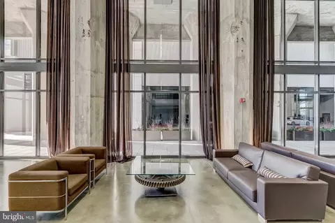 Living - 1200 Steuart St #524, Baltimore, MD 21230 photo 2 of 3