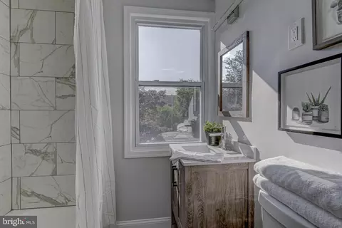 6000 Carter Ave, Baltimore, MD 21214 photo 31