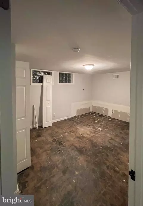 6000 Carter Ave, Baltimore, MD 21214 photo 32