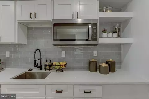 6000 Carter Ave, Baltimore, MD 21214 photo 17