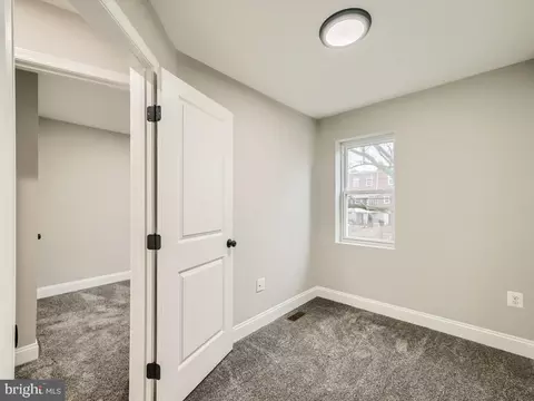 4413 Pen Lucy Rd, Baltimore, MD 21229 photo 7