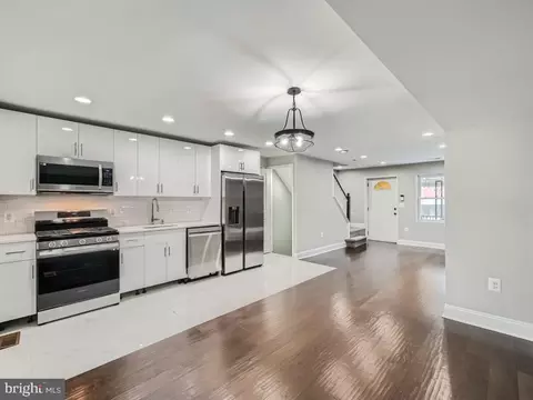 4413 Pen Lucy Rd, Baltimore, MD 21229 photo 3