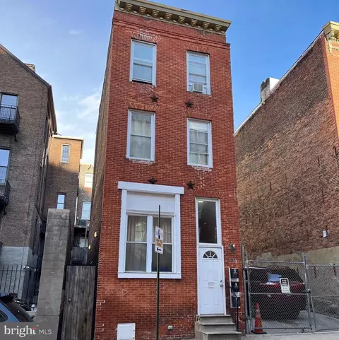 116 Clay St, Baltimore, MD 21201