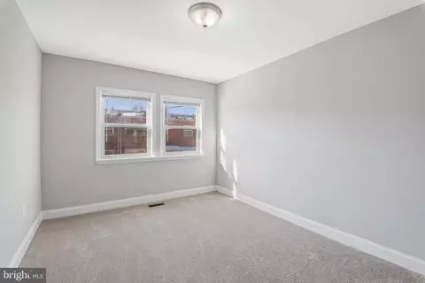 34 N Rosedale St, Baltimore, MD 21229 photo 8