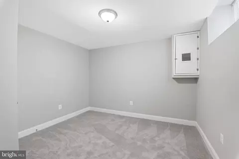 34 N Rosedale St, Baltimore, MD 21229 photo 6