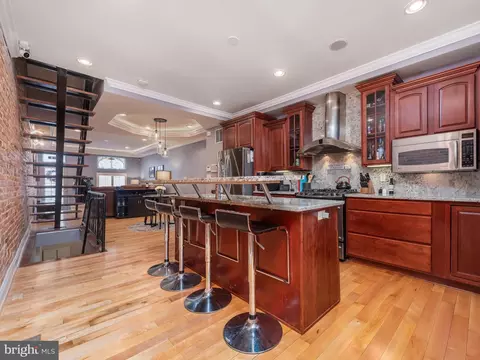 714 S Potomac St, Baltimore, MD 21224