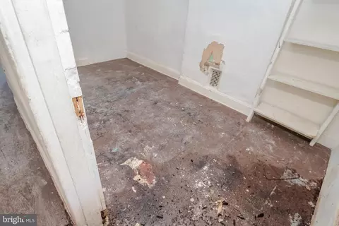 2407 E Preston St, Baltimore, MD 21213 photo 8