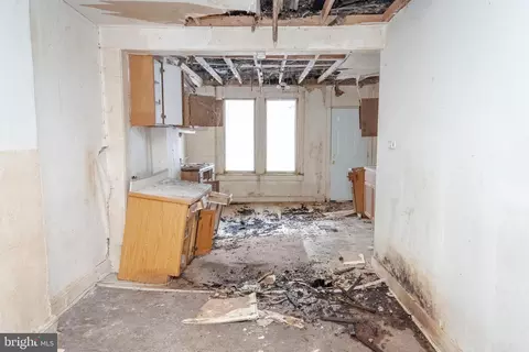 2407 E Preston St, Baltimore, MD 21213 photo 6