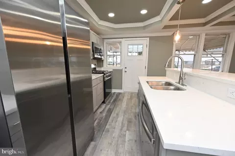1018 Wicklow Rd, Baltimore, MD 21229 photo 11