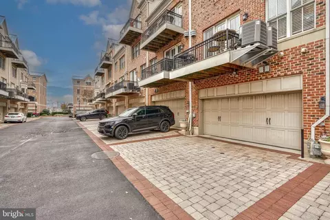 2613 Lighthouse Ln, Baltimore, MD 21224 photo 4