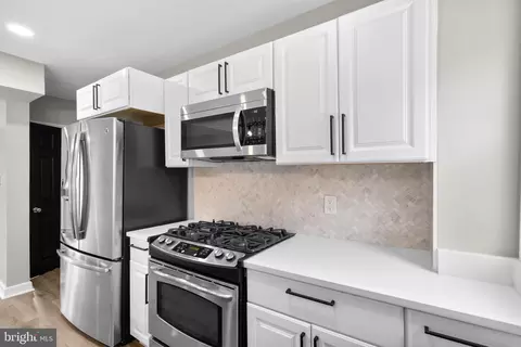 3004 Grantley Ave, Baltimore, MD 21215 photo 12