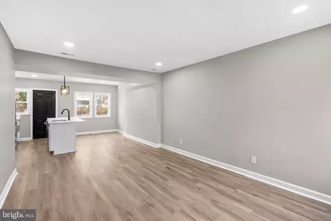 3004 Grantley Ave, Baltimore, MD 21215 photo 9
