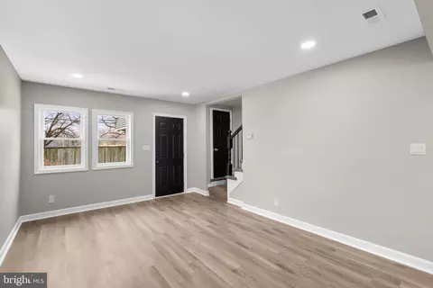3004 Grantley Ave, Baltimore, MD 21215 photo 5