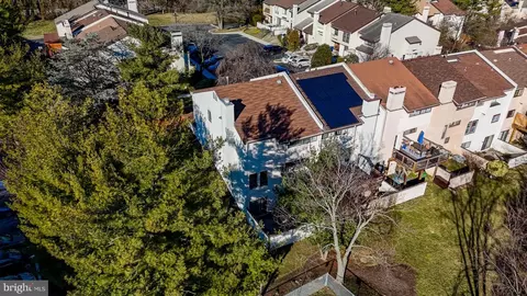 View/Area - 733 Stoney Spring Dr, Baltimore, MD 21210 photo 1 of 3