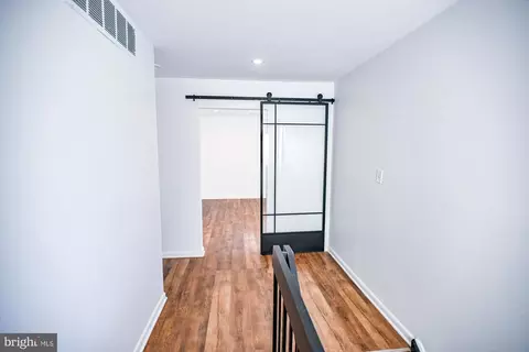 Entry Way - 733 Stoney Spring Dr, Baltimore, MD 21210 photo 5 of 7